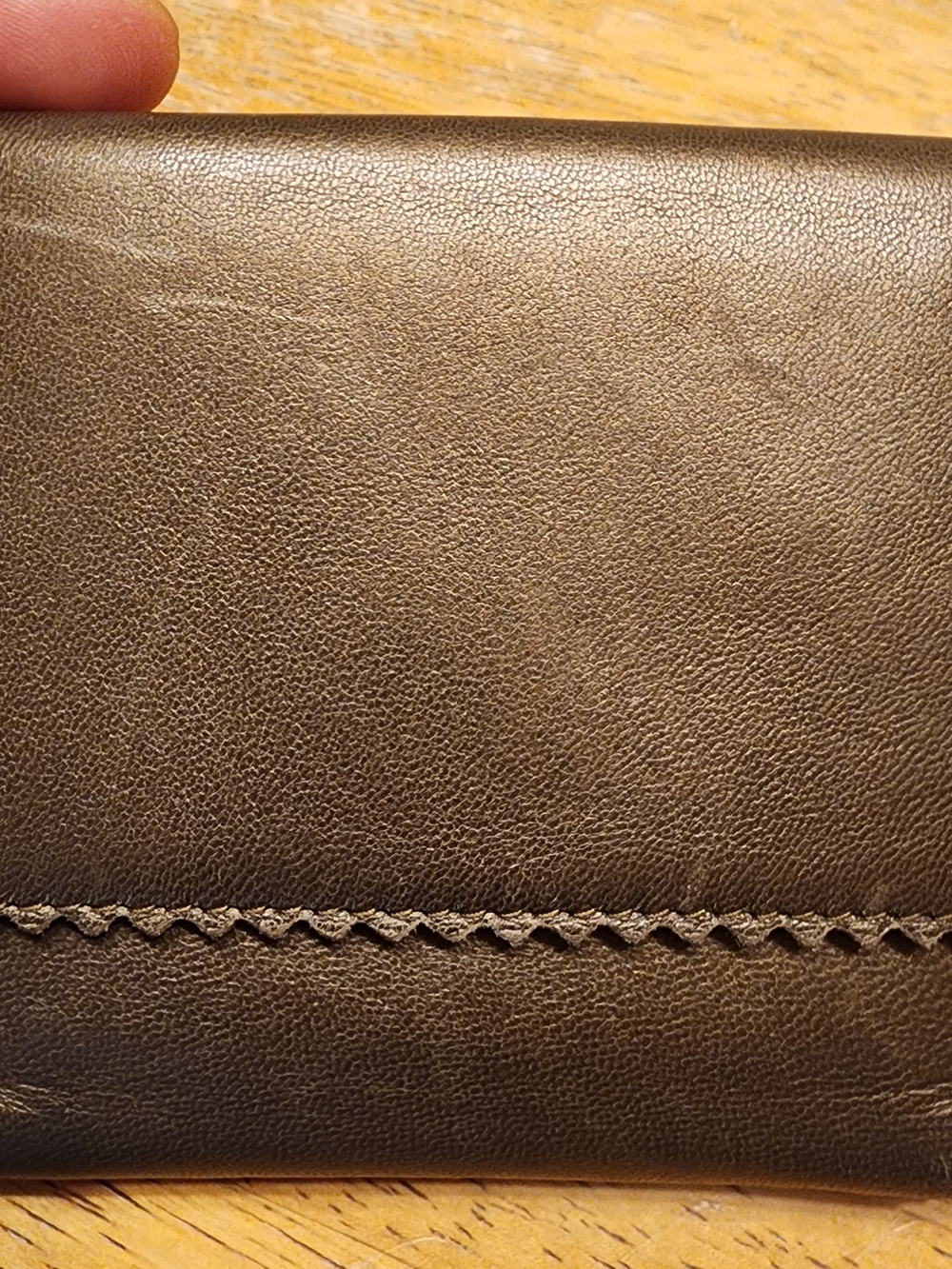 Loewe Anagram leather folding wallet in a metallic bronze - Picture 2 of 16